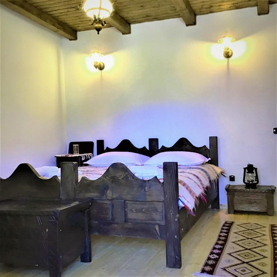 Casuta Din Valea Regilor Villa Gradistea de Munte Luaran gambar