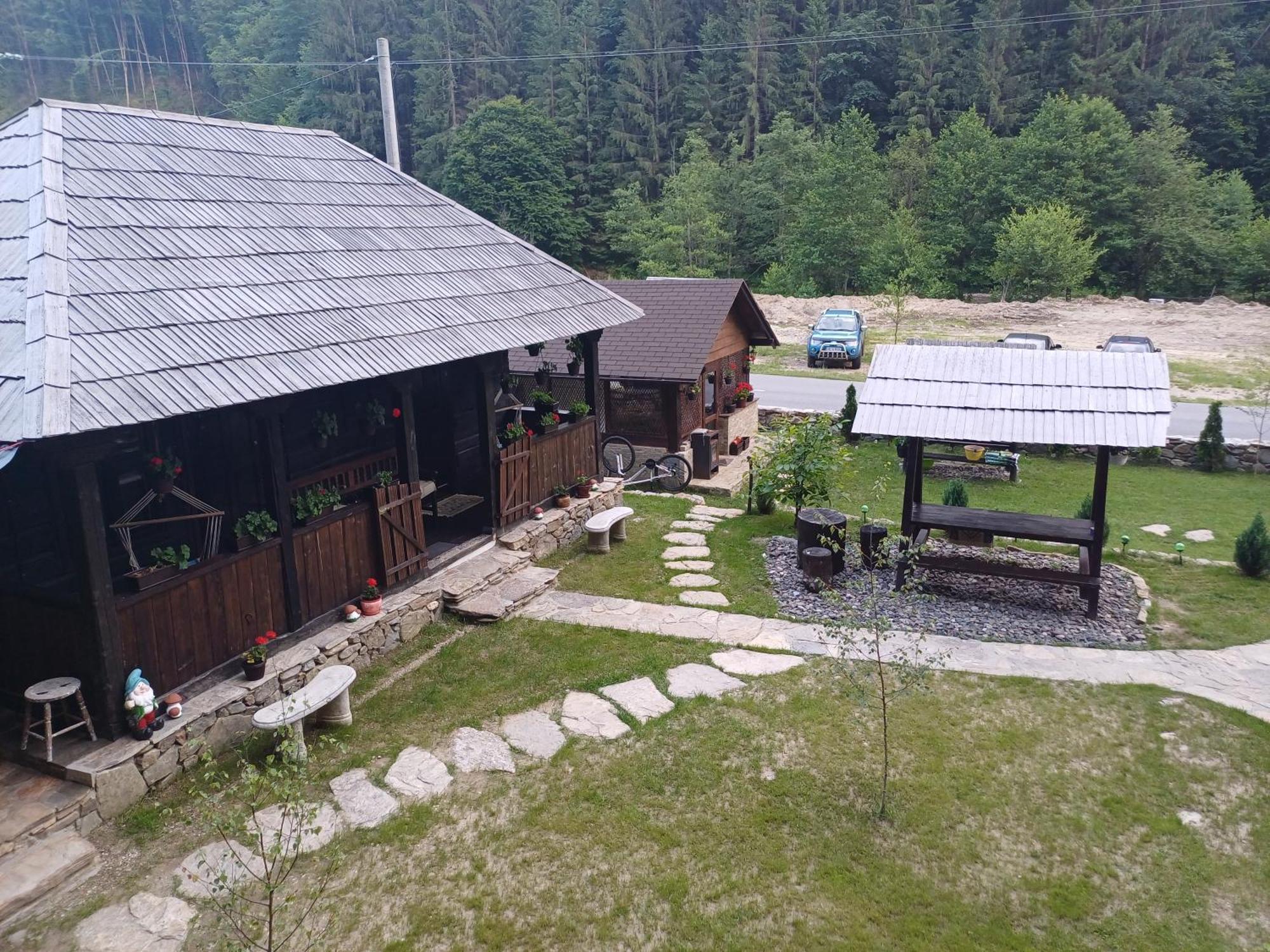 Casuta Din Valea Regilor Villa Gradistea de Munte Luaran gambar
